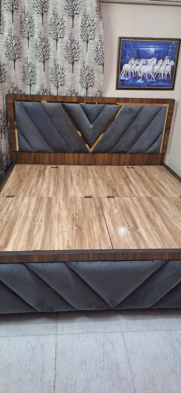 Double Bed - Engineering Wood - Quilting