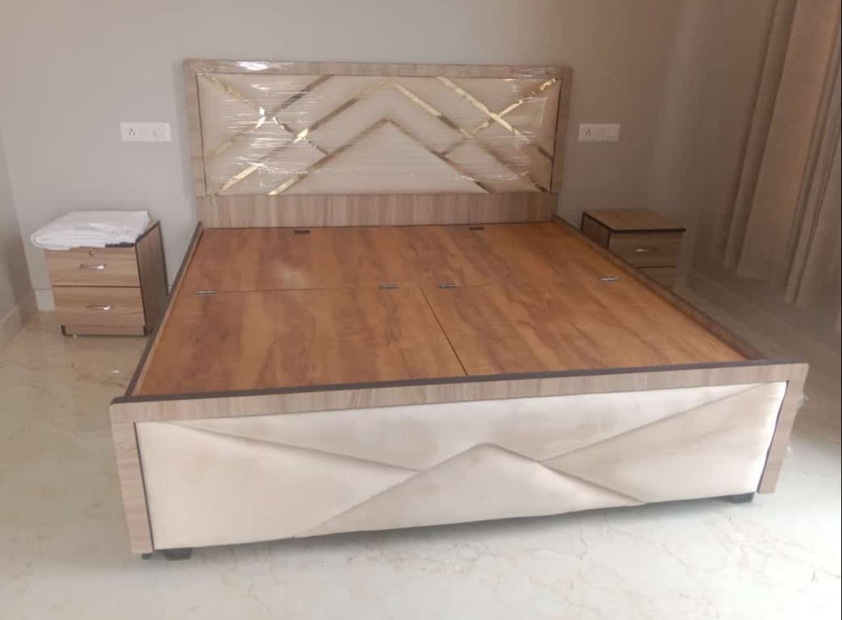 Double Bed - Engineering Wood - Quilting